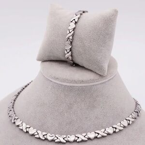 ANTI-TARNISH Hugs Kisses XOXO Necklace Bracelet Set Stainless Steel Silver Tone